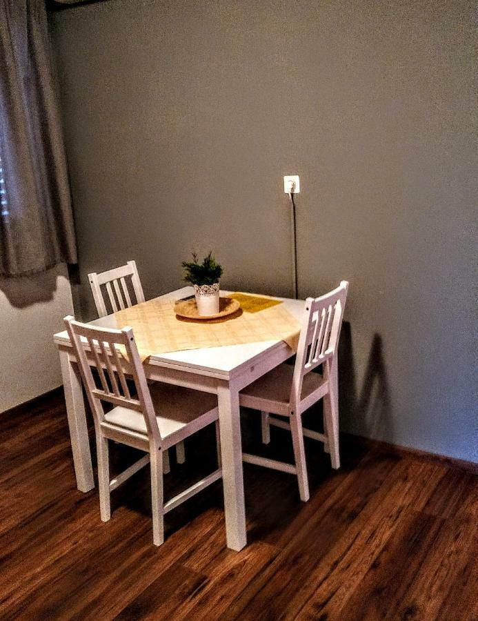 Apartman Maslina Apartment Porec Bagian luar foto